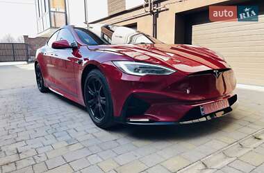 Лифтбек Tesla Model S 2021 в 