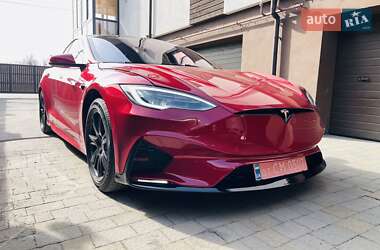 Лифтбек Tesla Model S 2021 в 