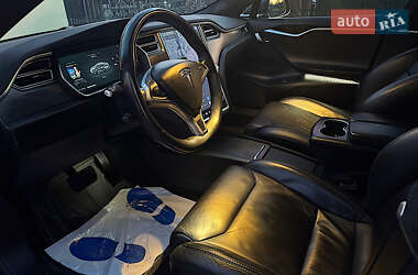 Лифтбек Tesla Model S 2017 в 