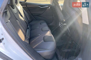 Лифтбек Tesla Model S 2016 в 