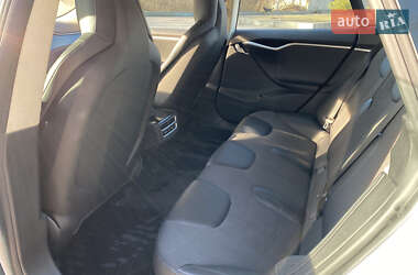 Лифтбек Tesla Model S 2016 в 