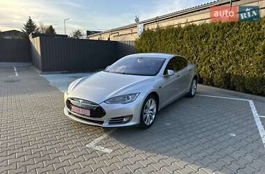 Лифтбек Tesla Model S 2014 в Киеве