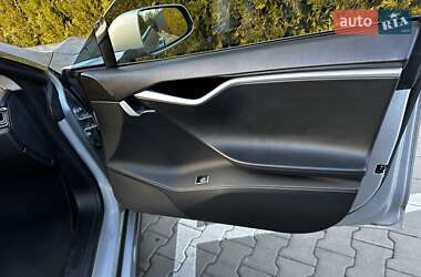 Лифтбек Tesla Model S 2014 в Киеве