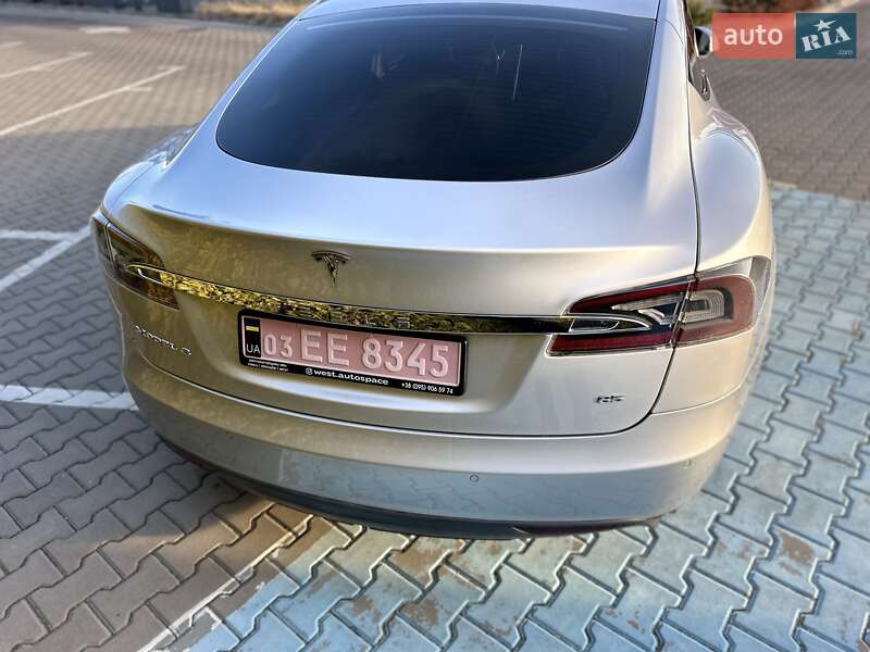 Ліфтбек Tesla Model S 2014 в Києві