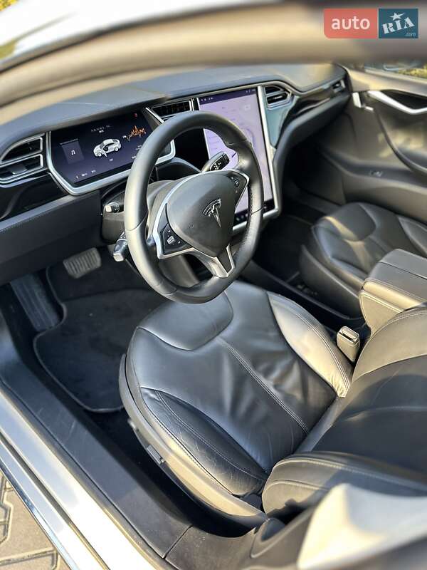 Ліфтбек Tesla Model S 2014 в Києві