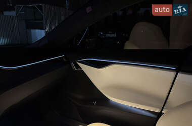 Лифтбек Tesla Model S 2018 в 