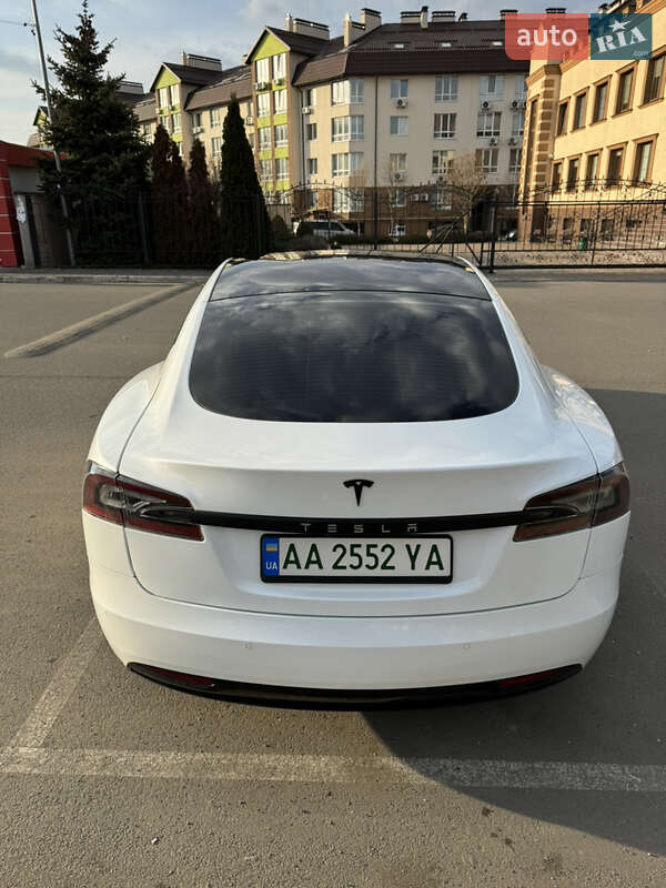 Ліфтбек Tesla Model S 2019 в Києві