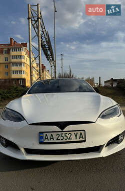 Ліфтбек Tesla Model S 2019 в 
