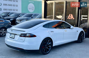 Ліфтбек Tesla Model S 2015 в Києві