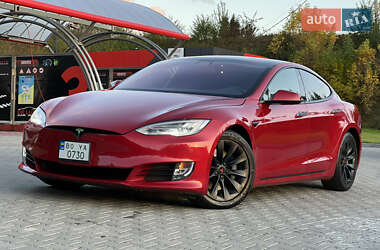 Лифтбек Tesla Model S 2020 в Львове