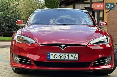 Лифтбек Tesla Model S 2017 в 