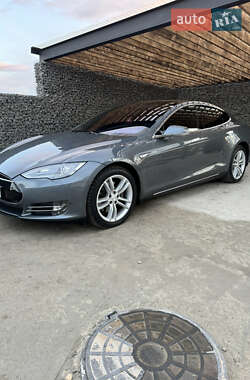 Ліфтбек Tesla Model S 2014 в Володимирі