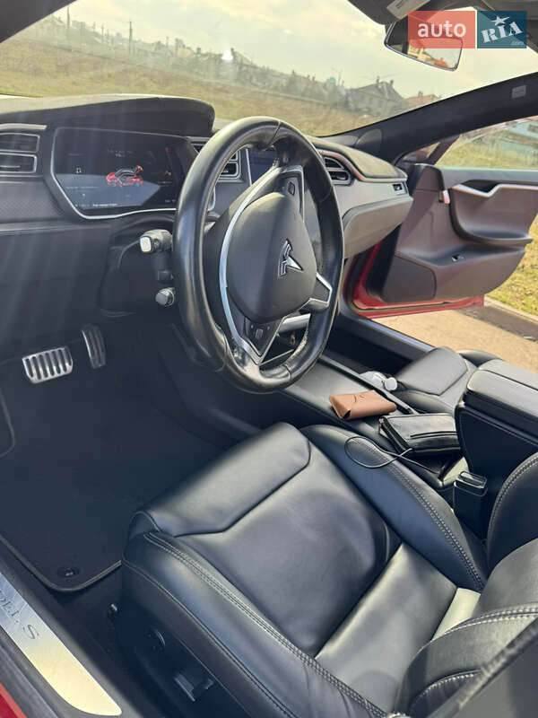 Лифтбек Tesla Model S 2018 в Одессе