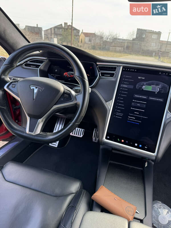 Лифтбек Tesla Model S 2018 в Одессе