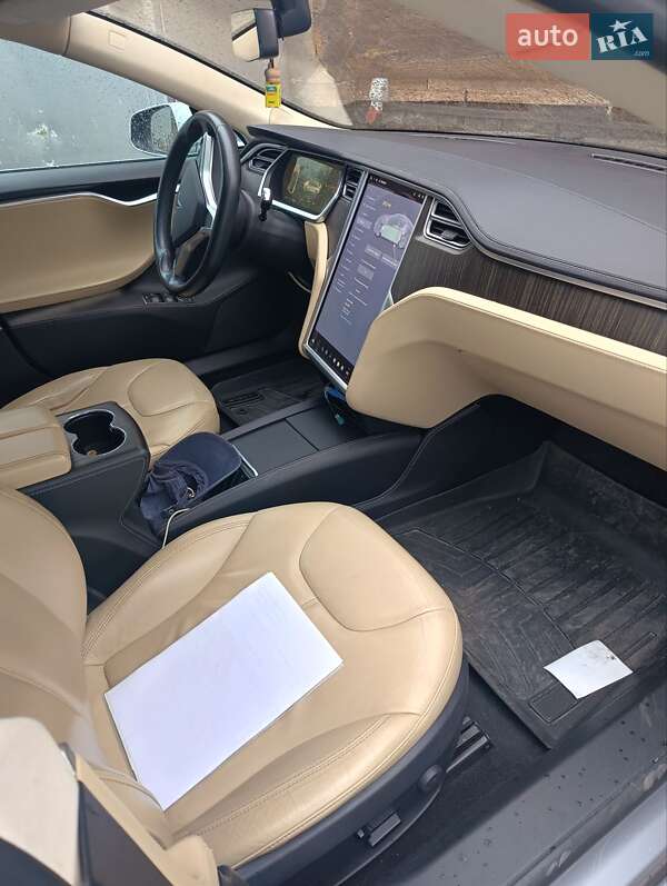 Ліфтбек Tesla Model S 2014 в Житомирі фото 6 Ліфтбек Tesla Model S 2014 в Житомирі