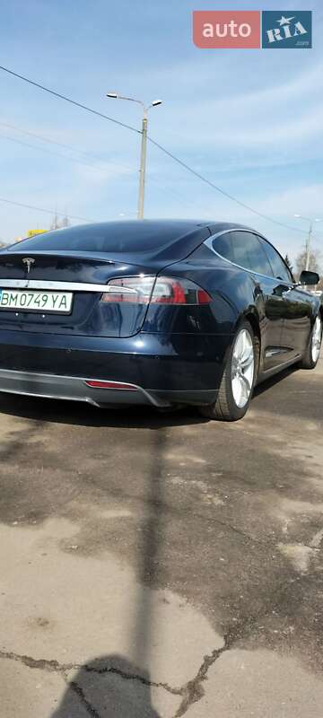 Лифтбек Tesla Model S 2014 в Сумах