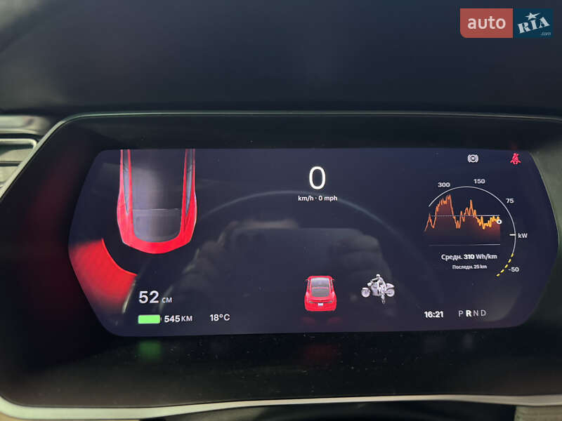 Лифтбек Tesla Model S 2017 в Николаеве