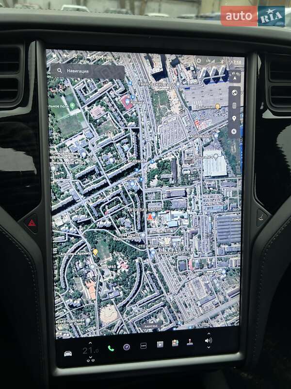 Седан Tesla Model S 2018 в Одесі