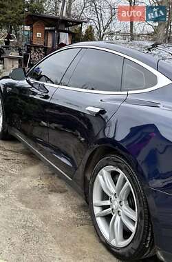 Лифтбек Tesla Model S 2015 в Днепре