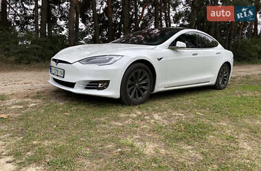 Лифтбек Tesla Model S 2018 в Полтаве