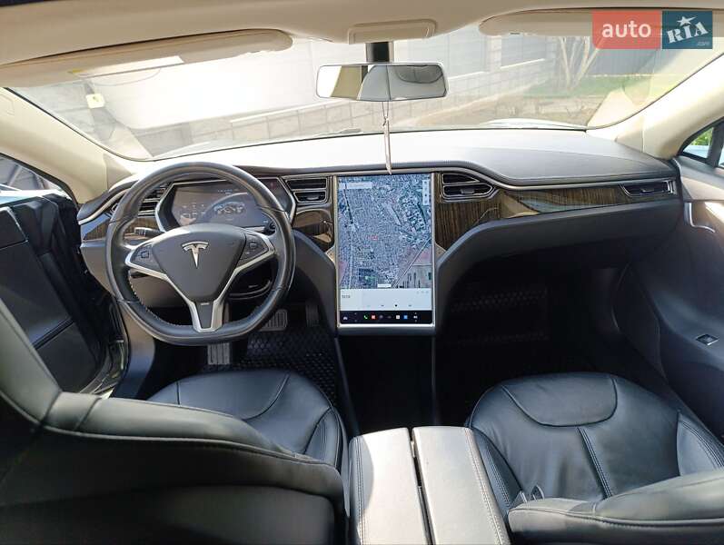 Лифтбек Tesla Model S 2013 в Измаиле