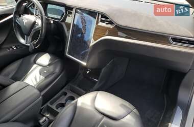 Лифтбек Tesla Model S 2014 в 