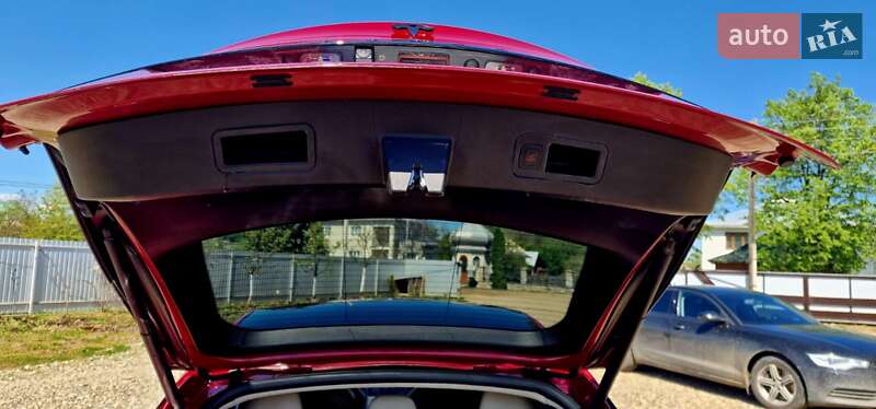 Ліфтбек Tesla Model S 2017 в Косові