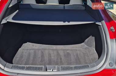 Лифтбек Tesla Model S 2017 в 