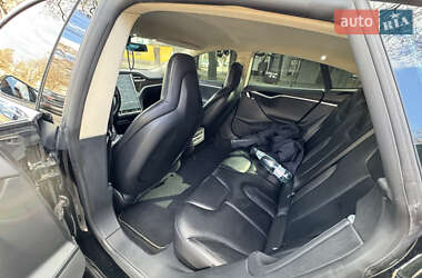 Ліфтбек Tesla Model S 2014 в 