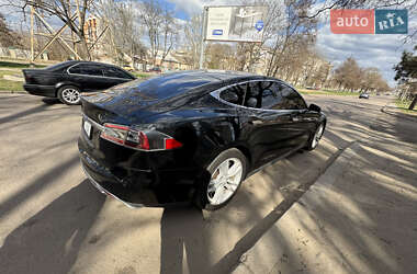 Ліфтбек Tesla Model S 2014 в 