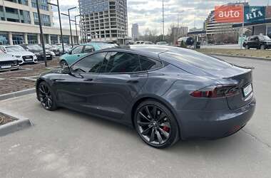 Лифтбек Tesla Model S 2017 в 