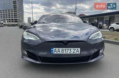 Лифтбек Tesla Model S 2017 в 