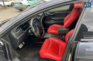 Лифтбек Tesla Model S 2017 в 