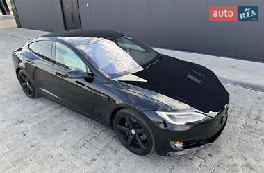 Лифтбек Tesla Model S 2019 в 