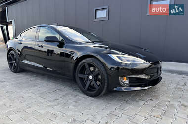 Лифтбек Tesla Model S 2019 в 