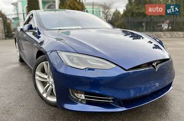 Ліфтбек Tesla Model S 2015 в Харкові