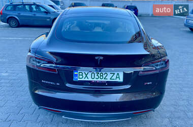 Лифтбек Tesla Model S 2012 в 
