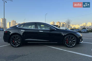 Лифтбек Tesla Model S 2018 в Киеве