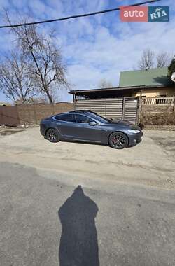 Лифтбек Tesla Model S 2014 в 