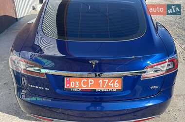 Лифтбек Tesla Model S 2015 в Ровно
