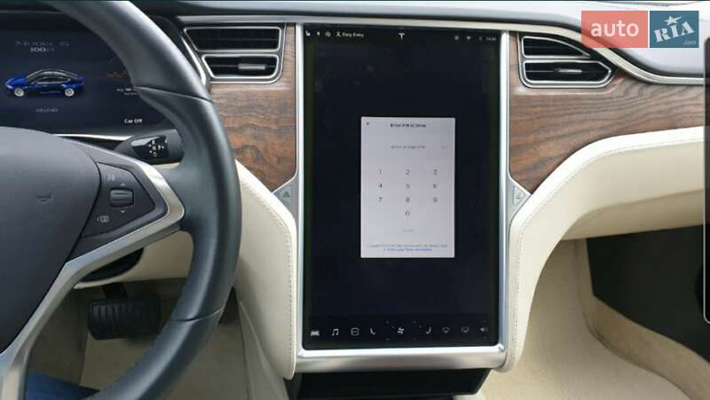 Ліфтбек Tesla Model S 2017 в Одесі
