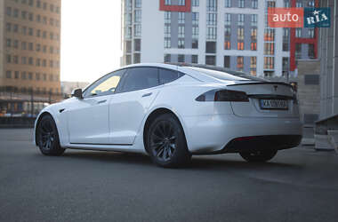 Ліфтбек Tesla Model S 2017 в 