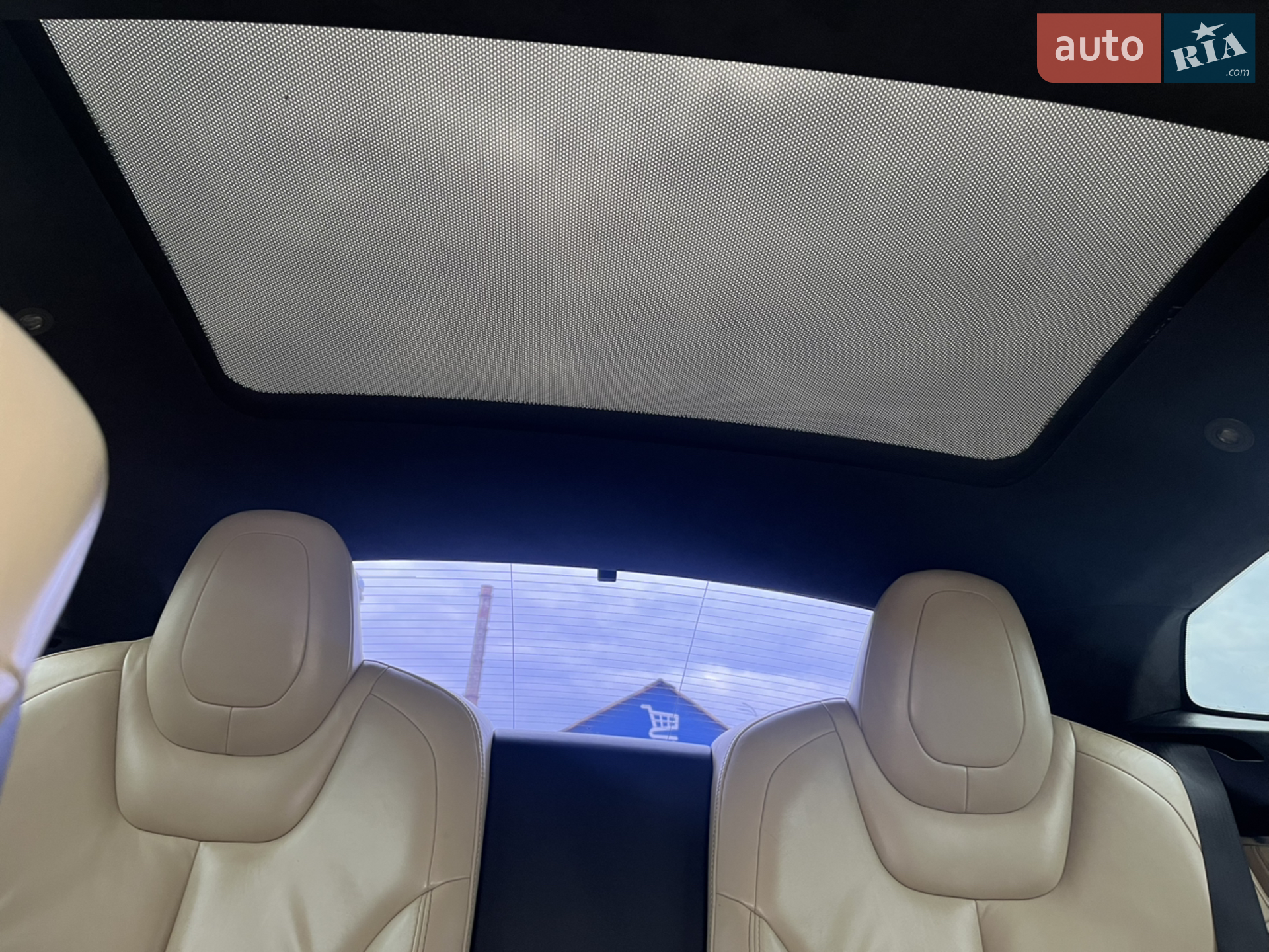 2015 Tesla Model S - мініатюра 24