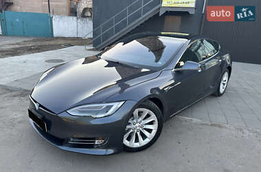 Лифтбек Tesla Model S 2018 в 