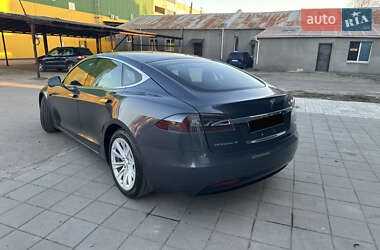 Лифтбек Tesla Model S 2018 в 