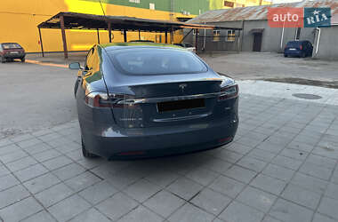 Лифтбек Tesla Model S 2018 в 