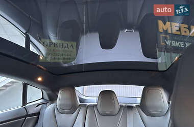 Лифтбек Tesla Model S 2018 в 