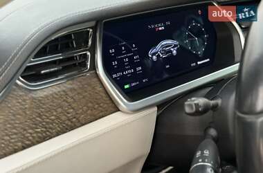 Лифтбек Tesla Model S 2012 в 