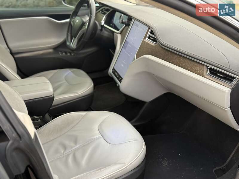 Ліфтбек Tesla Model S 2012 в Білій Церкві