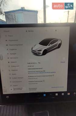 Ліфтбек Tesla Model S 2022 в 